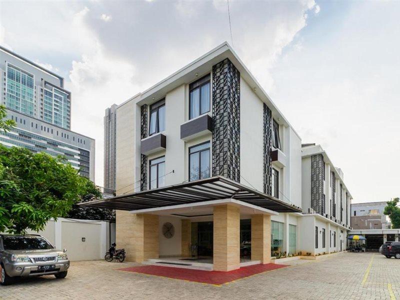 Reddoorz Plus Near Lippo Mall Kemang 2 Hotel Jakarta Exterior photo