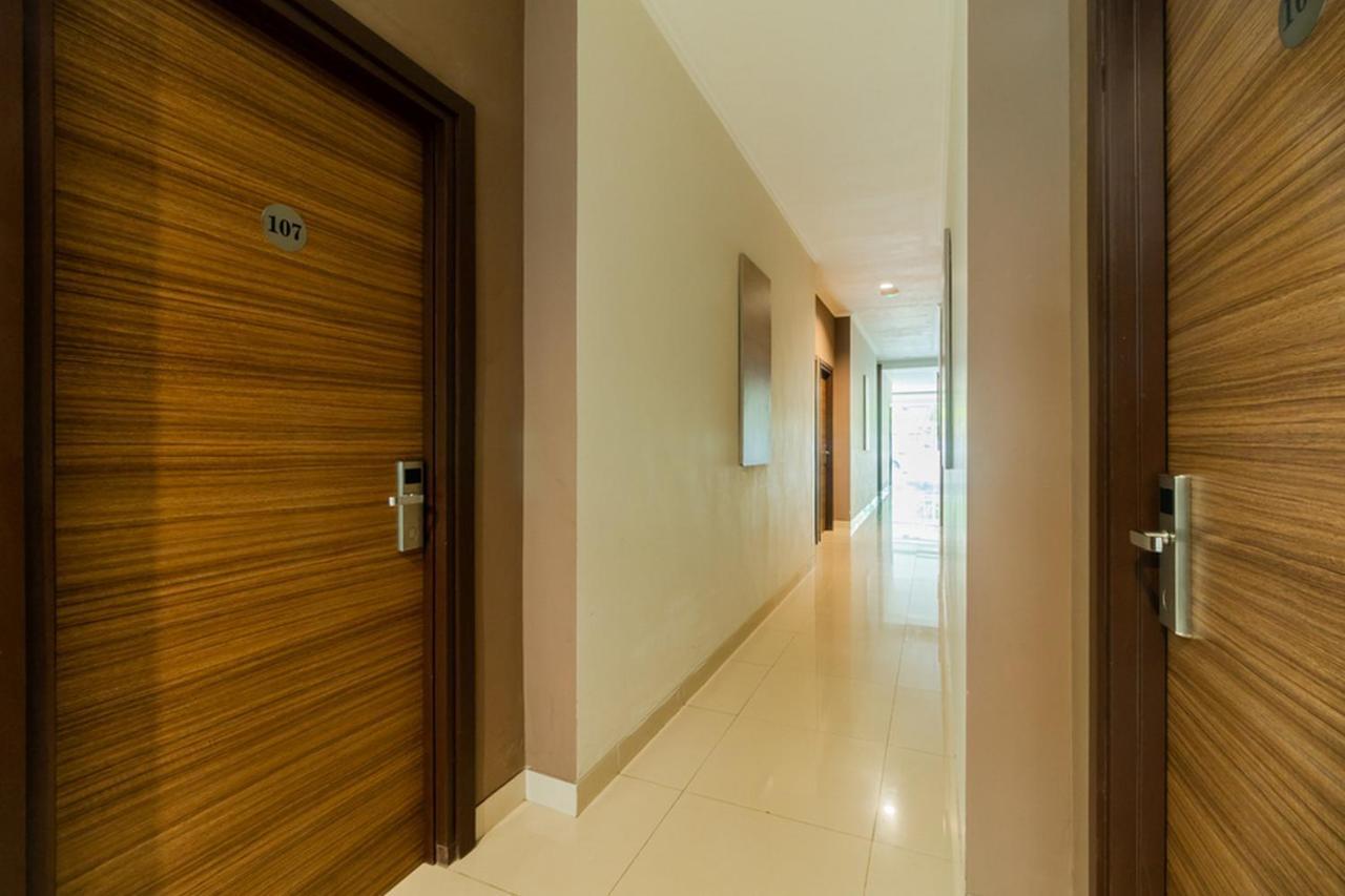 Reddoorz Plus Near Lippo Mall Kemang 2 Hotel Jakarta Exterior photo